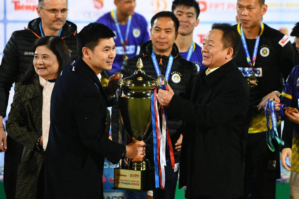 Một đội bóng được xem là giàu nhất V-League khi họ có nguồn đầu tư mạnh mẽ