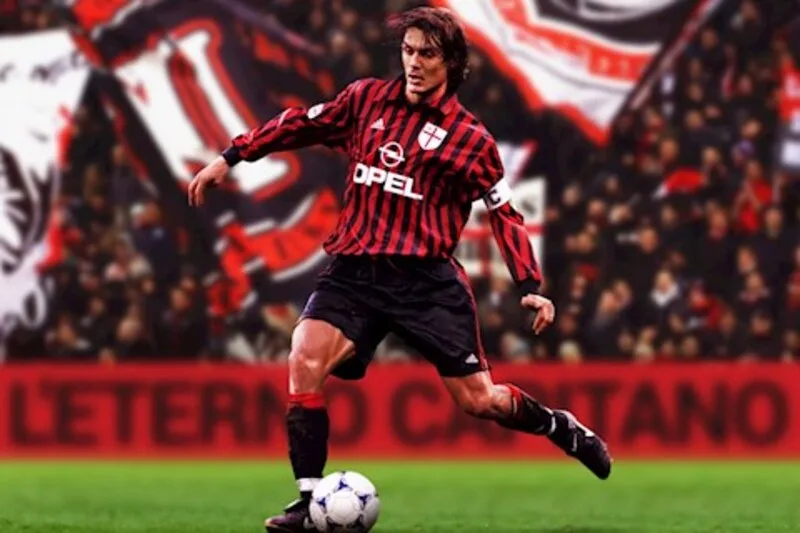 Paolo Maldini là biểu tượng lớn nhất của AC Milan, đại diện cho lòng trung thành, đẳng cấp và tinh thần thủ lĩnh.