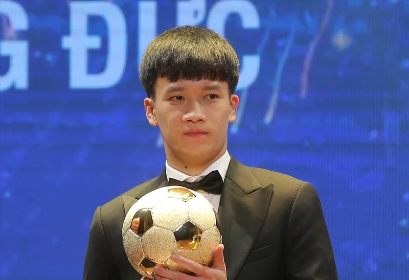 Cầu thủ Hoàng Đức